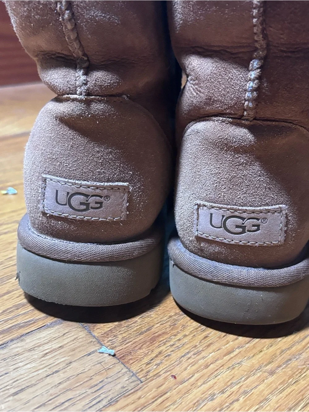 UGG Classic Short II Boots Chestnut Suede Sheepskin Women's Size 9